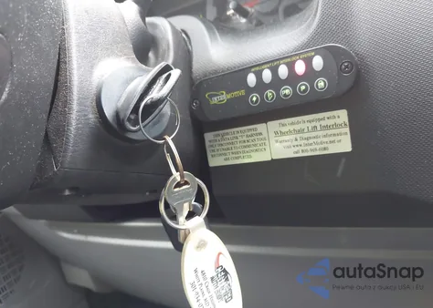 2011 Ford E-350 Super Duty Xl from USA, damaged, VIN 1FBSS3BL2BDB39140